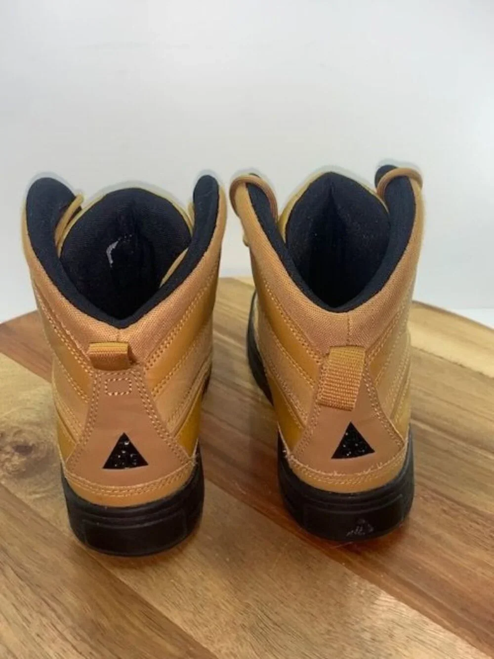 Nike Kids Woodside 2 ACG Boots Wheat Estimated Size 3.5